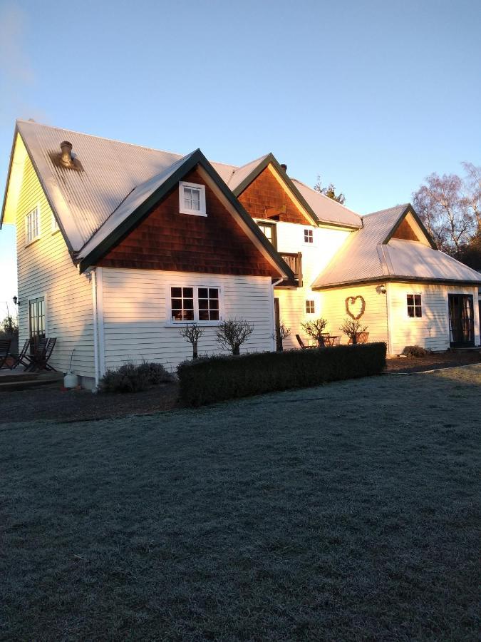 Gunyah Country Estate Villa Windwhistle Buitenkant foto
