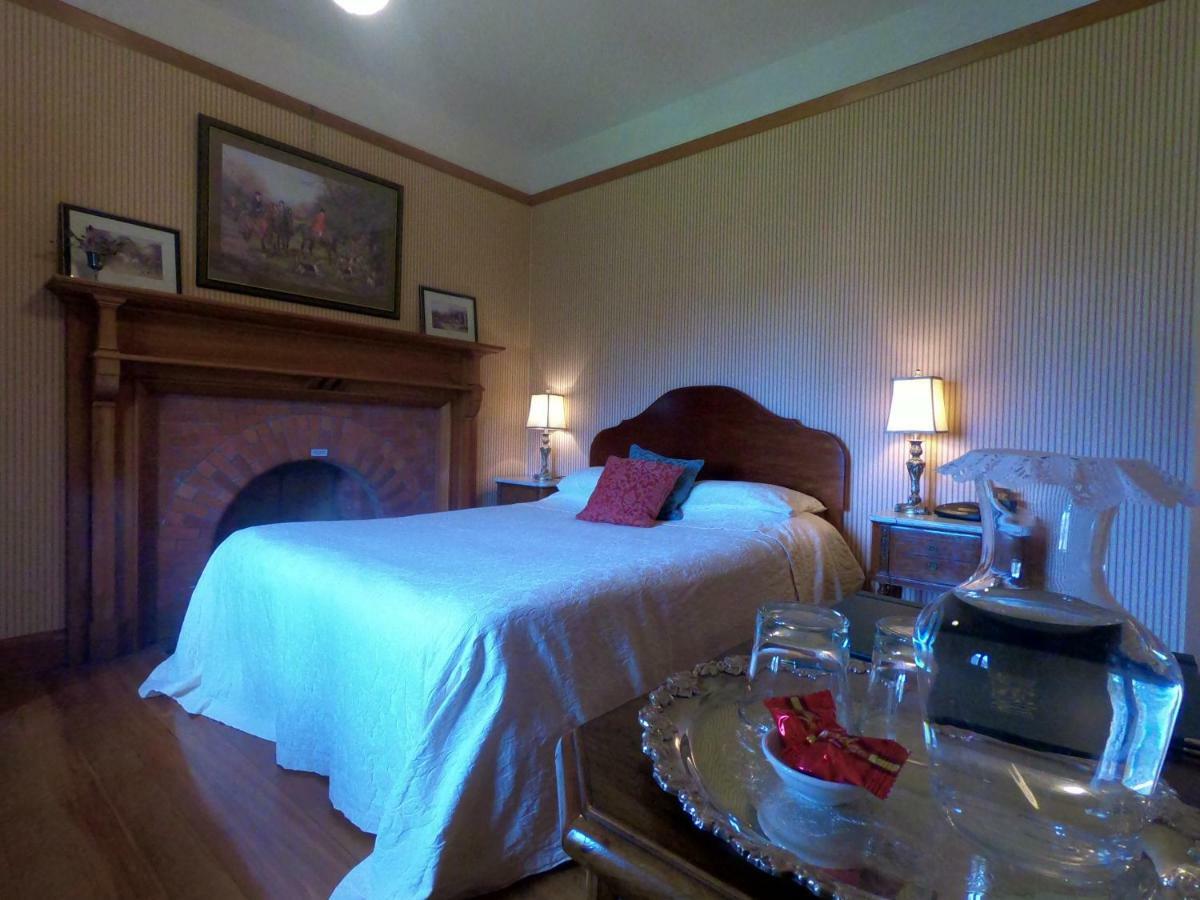 Gunyah Country Estate Villa Windwhistle Buitenkant foto