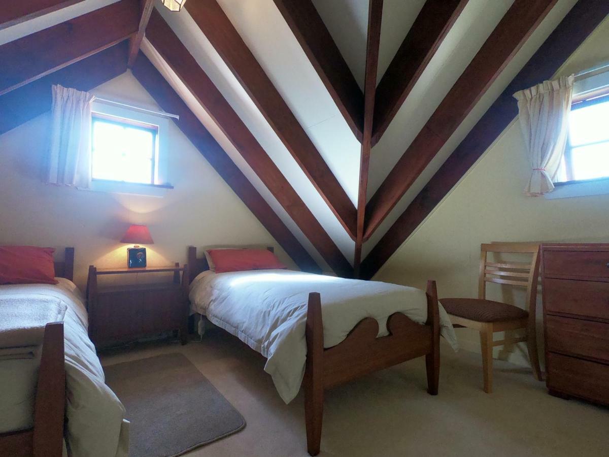Gunyah Country Estate Villa Windwhistle Buitenkant foto